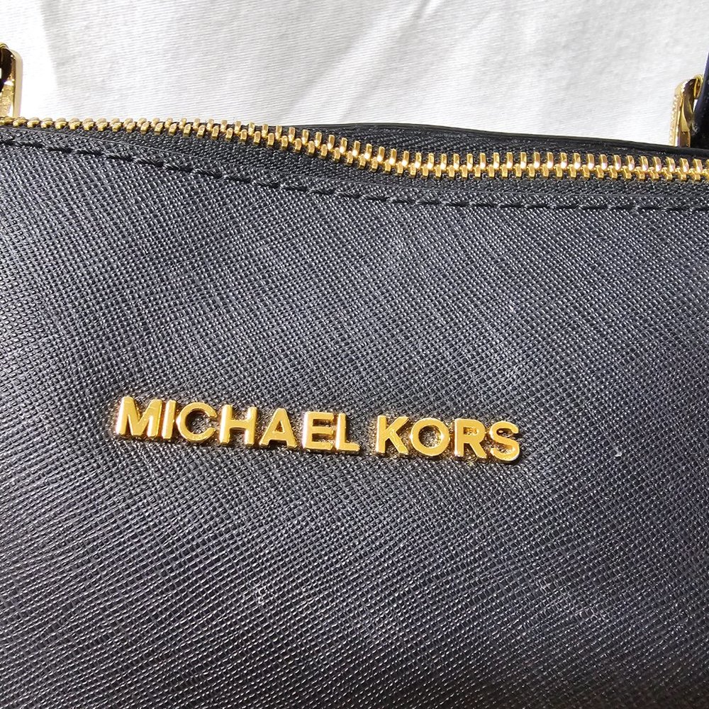 Michael Kors Jet Set Large Top Handle Bag - Picture 3 of 4